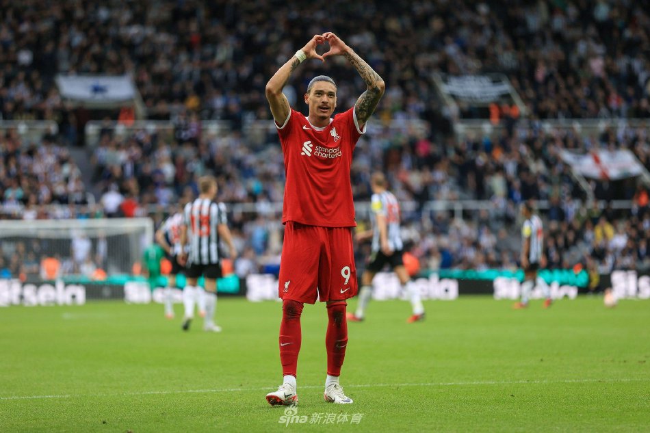 季在英超交 季在英超交